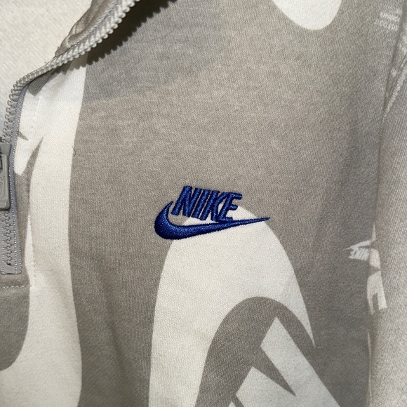 Nike Women's casual set - Picture 3 of 7